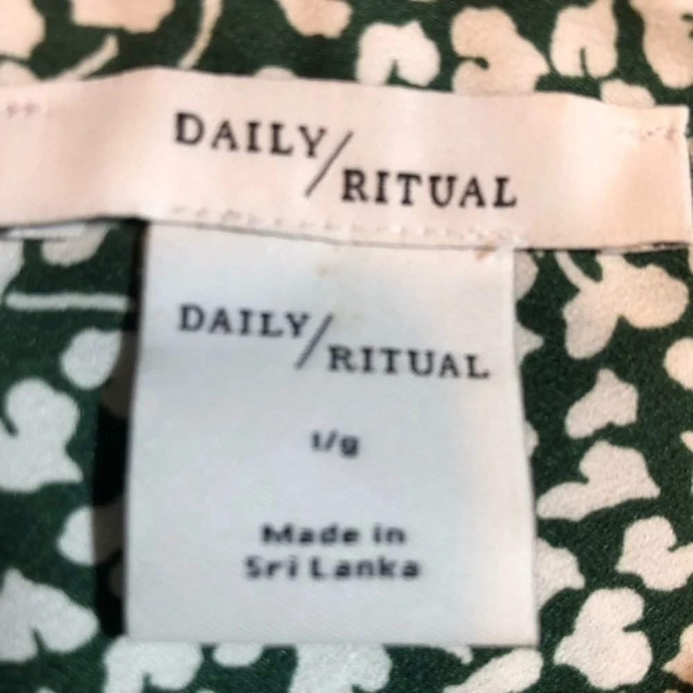Daily Ritual Tunic Blouse - Picture 4 of 5